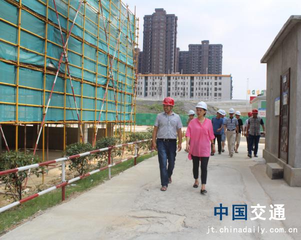 南昌市質監站領導蒞臨象湖隧道、九洲高架安置房項目檢查指導工作